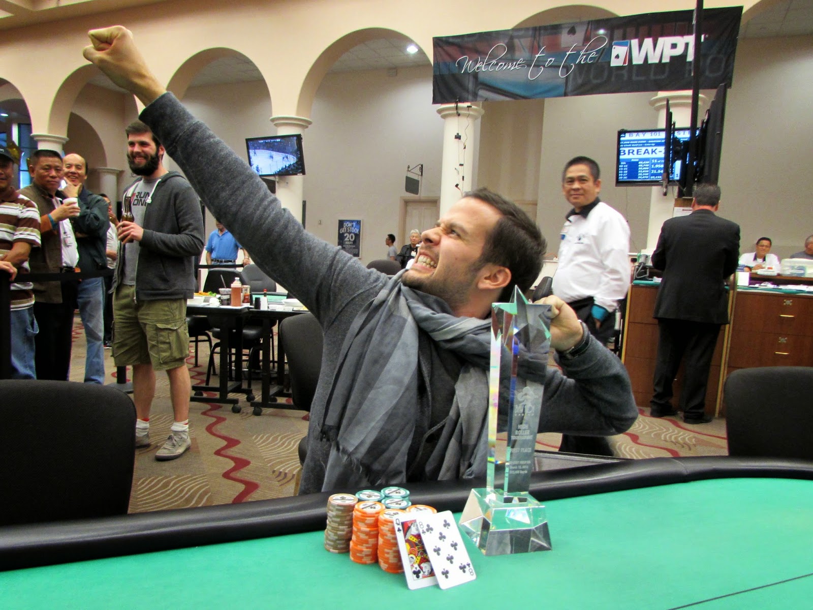 Holdem diamond fux light 8 man poker table plans